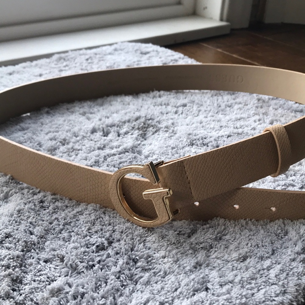 Cream colored Guess Belt